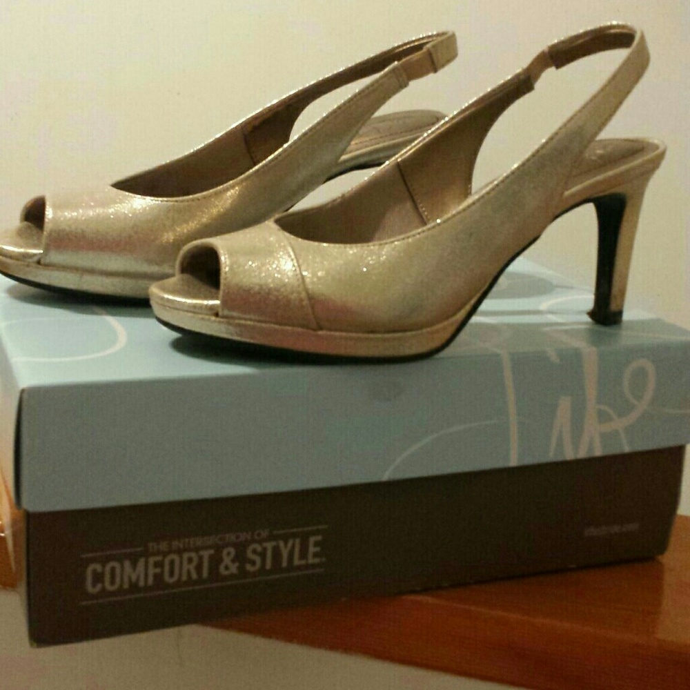 Shoes 7 1/2